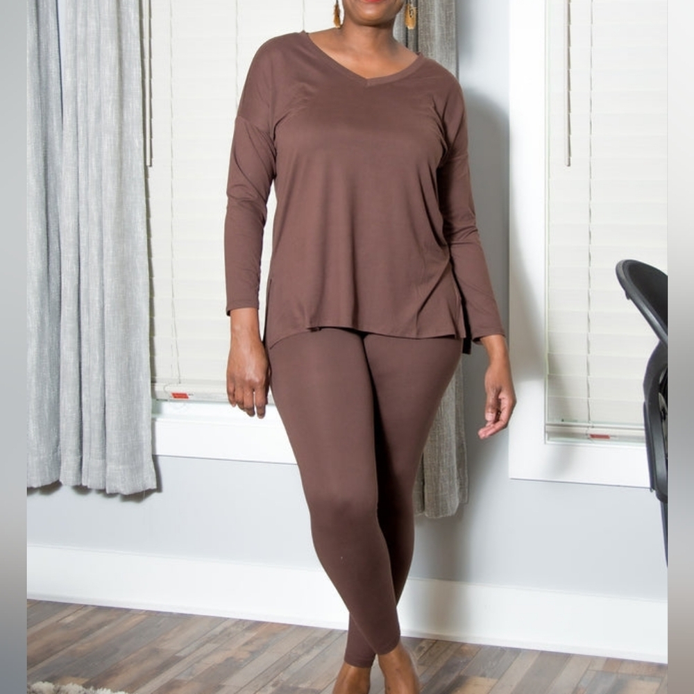 V-Neck Legging Set
